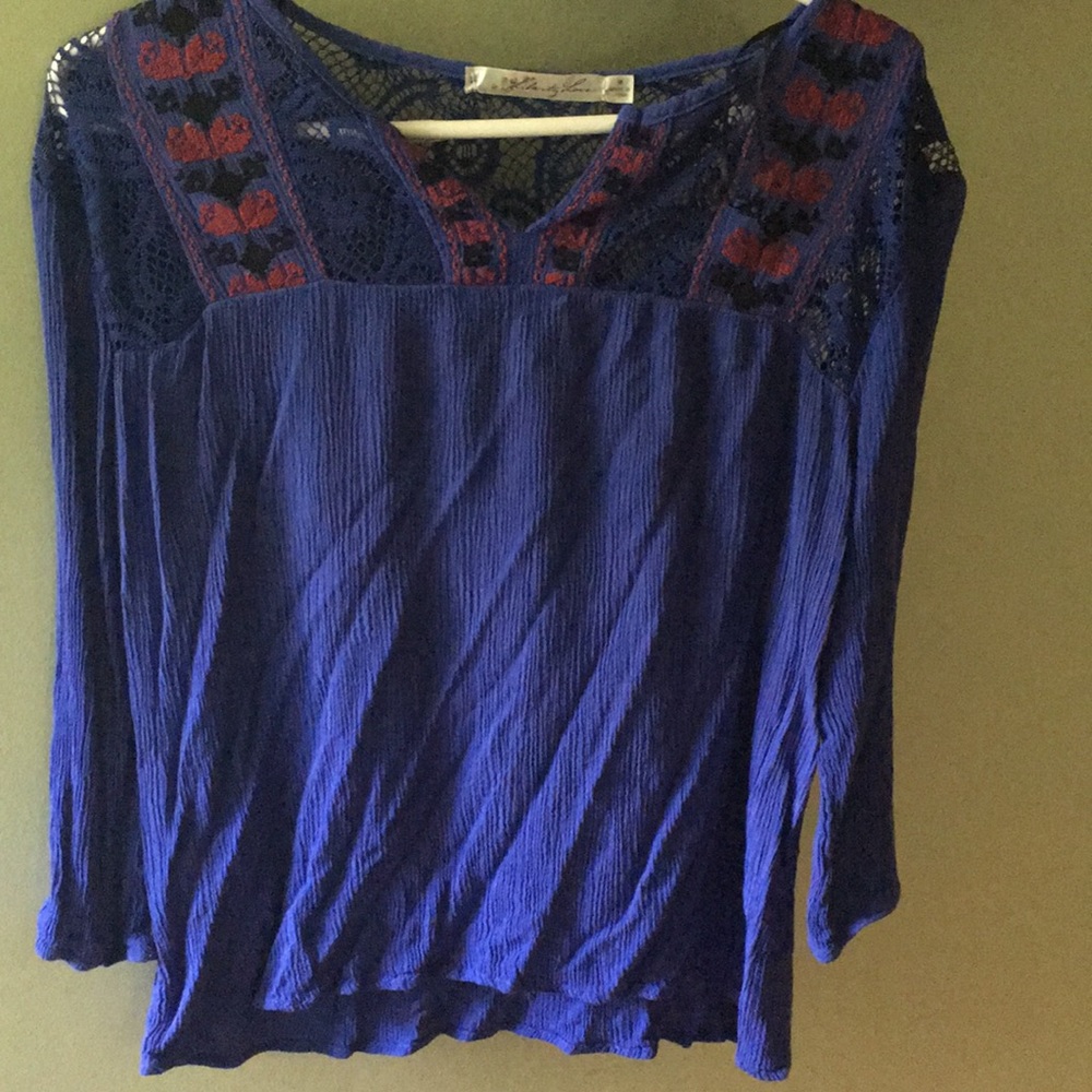 Liberty Love Size Medium Embroidered Top